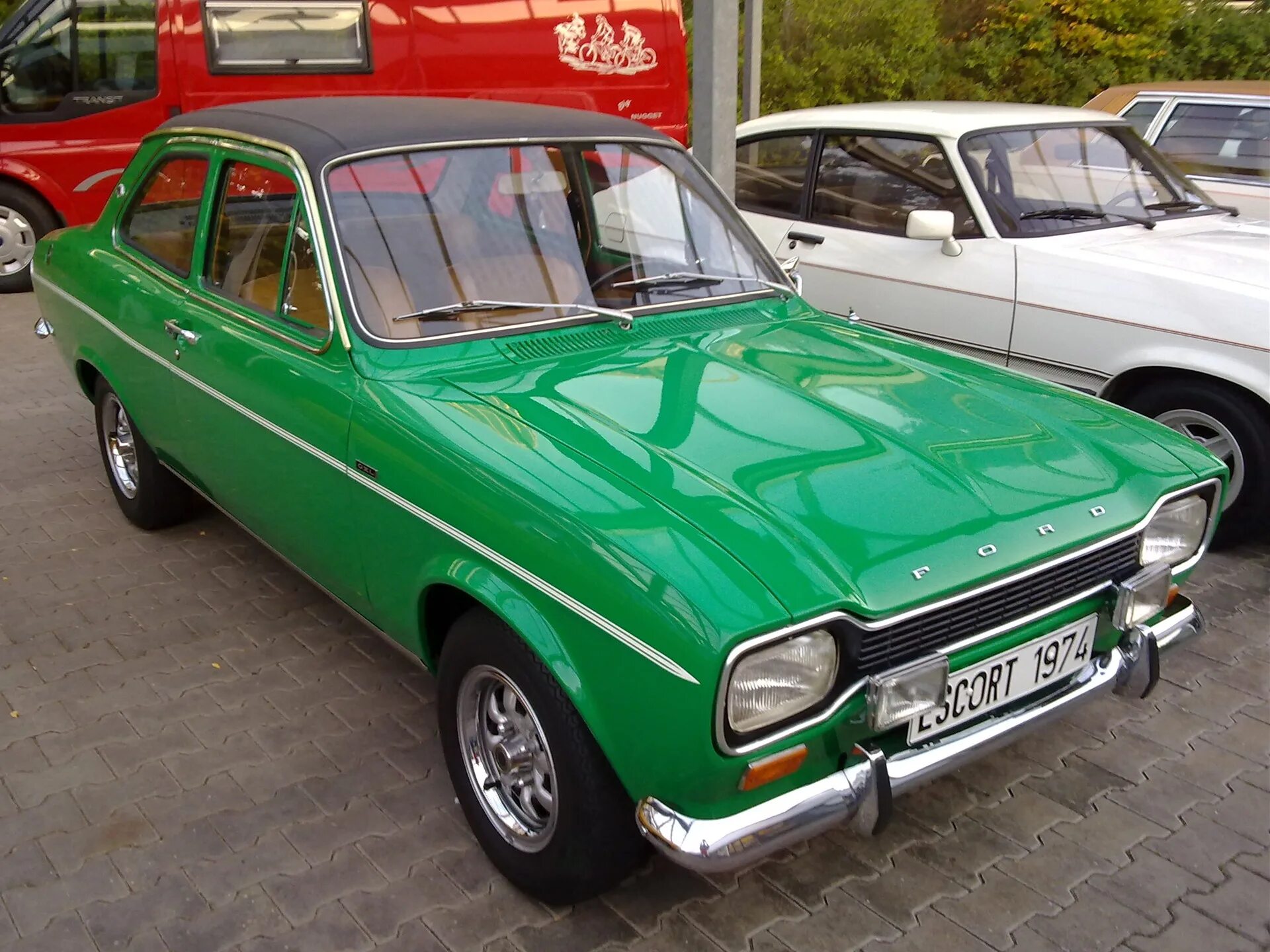 Легендарная марка. Ford Mark 50. Марка Форд задний привод авто. Фото всех машин марки Форд салон старые модели.