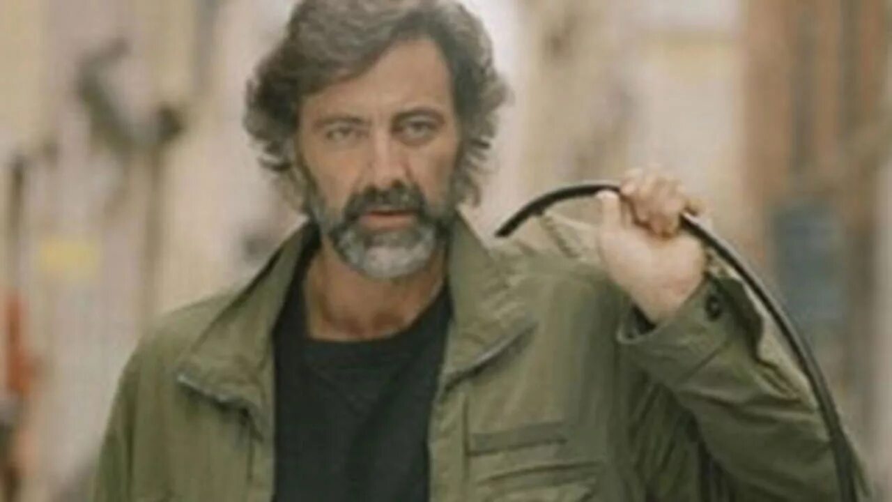 Анджелика барбарески. Анжелика барбарески. Лука барбарески. Лука барбарески. Итальянский актер лука барбарески.