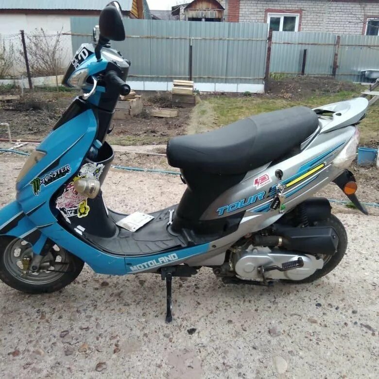 Скутер tour. Scooter 49cc. Honda 160cc скутер. Скутер tour. Ch250 скутер.