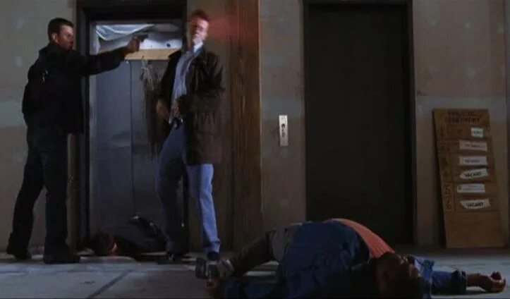 отступники ди каприо в тюрьме. убивают ли отступники диких. отступники смерть билли. отступники фильм 2006. отступники убийство в конце.