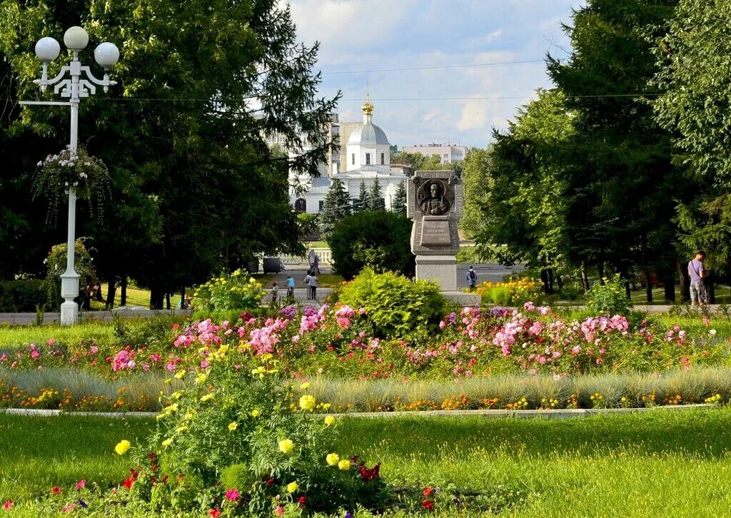 Тверь летнего. Горсад Тверь. Набережная городской сад Тверь. Городской округ город Тверь Горсад. Таерь сад.