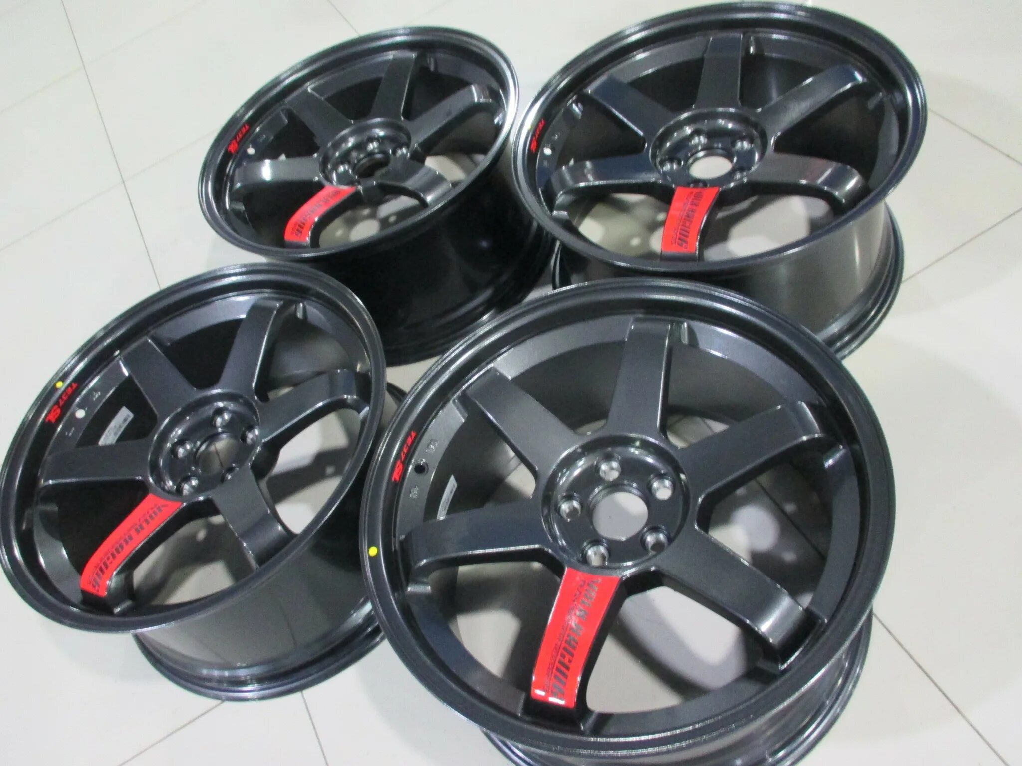 R17 купить в красноярске. Диски Volk Racing te37. Диски rays Volk Racing te37 r15 5x114.3. Диски Volk rays te37. Диски rays Volk Racing te37 Raiden.