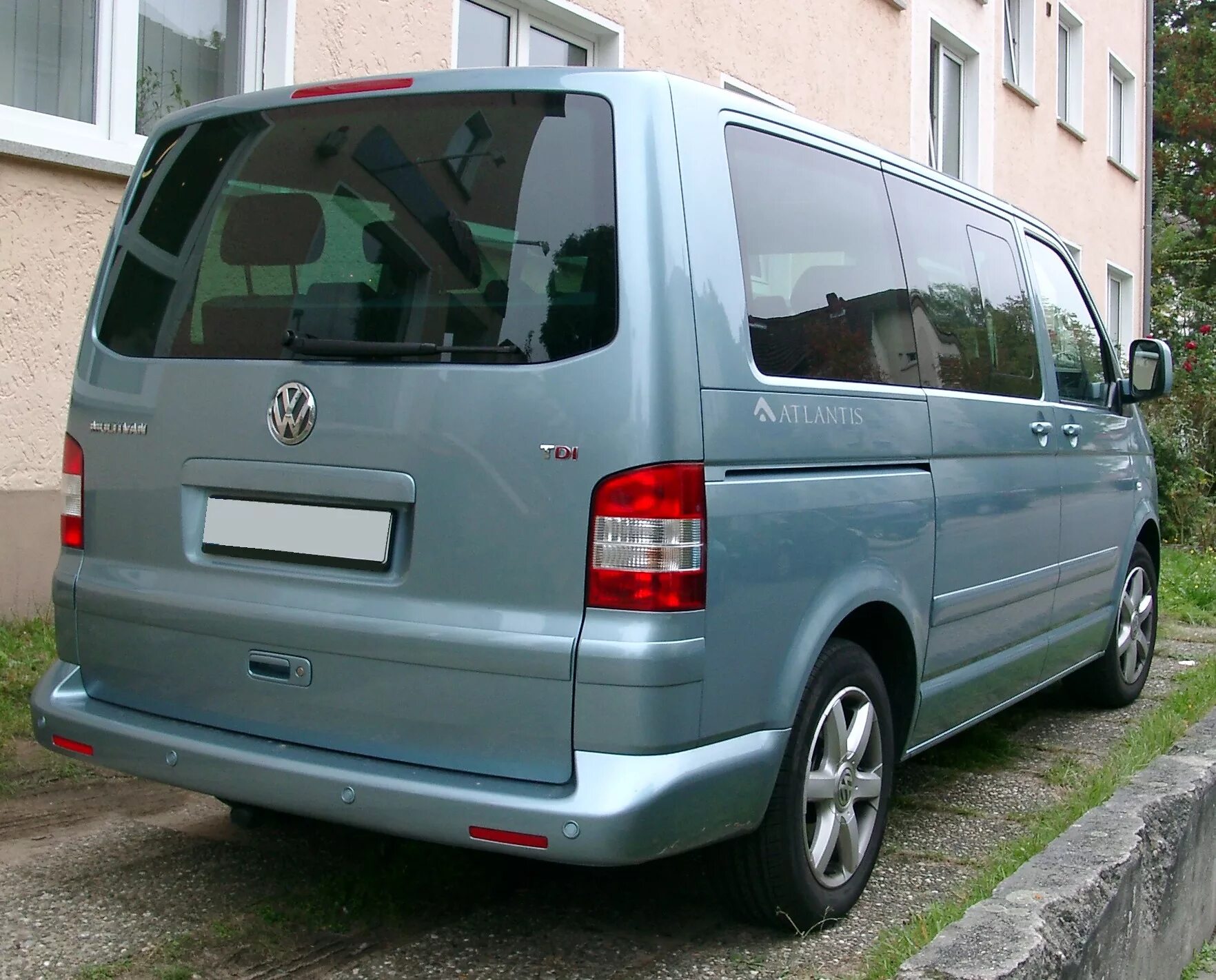 Т 5 отзывы. Multivan t5. WV Multivan t5. Multivan t5 2008. VW Multivan t5 2007.