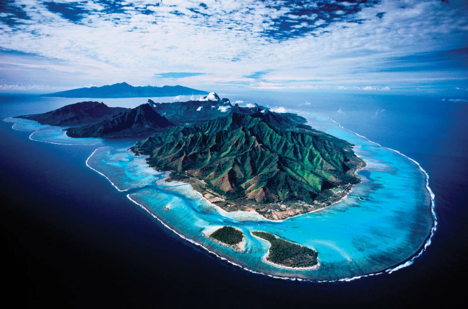 Второй остров в мире. Муреа Таити. Таити французская Полинезия. Муреа французская Полинезия. Таити остров архипелаг.