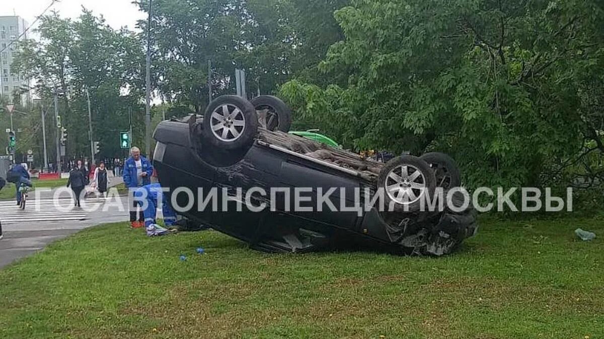 ДТП Москва Дмитровское шоссе. Авария на Дмитровском шоссе. Авария в Москве на Дмитровском шоссе. ДТП на Дмитровском шоссе сейчас. Какая трагедия произошла сегодня в москве