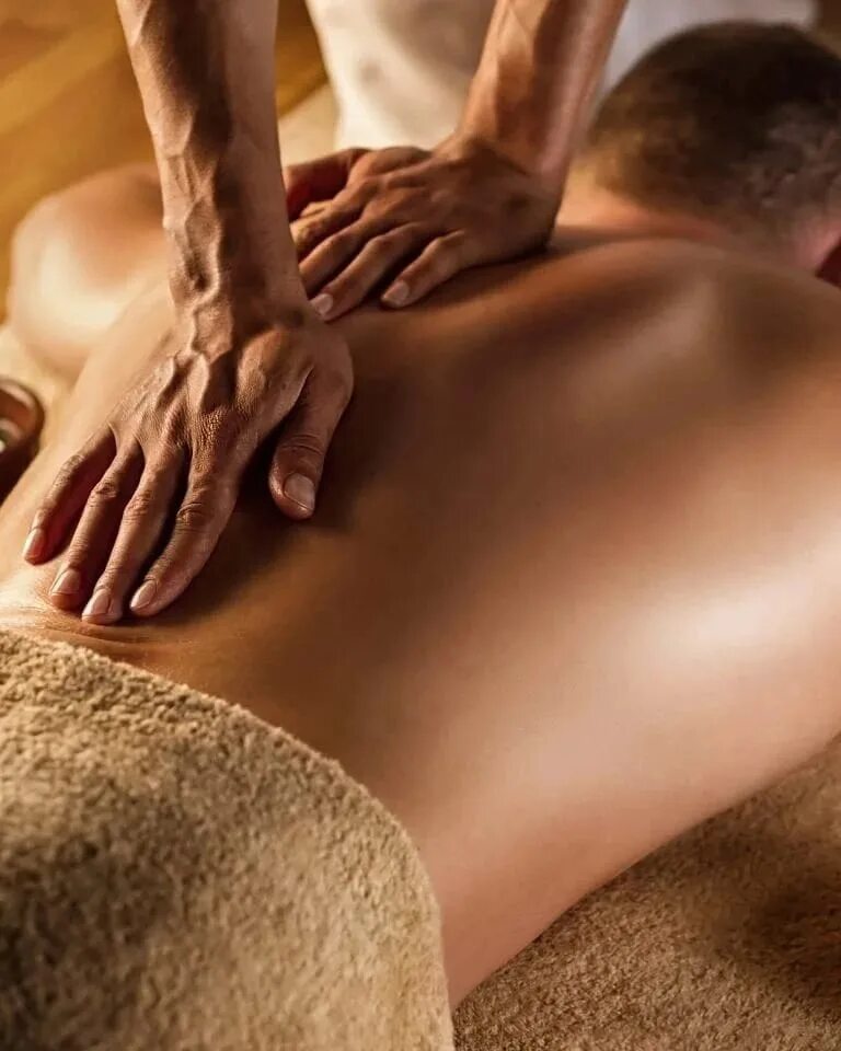 Bbc massage. Массаж. Классический массаж. Массаж мужчине. Классический массаж тела.