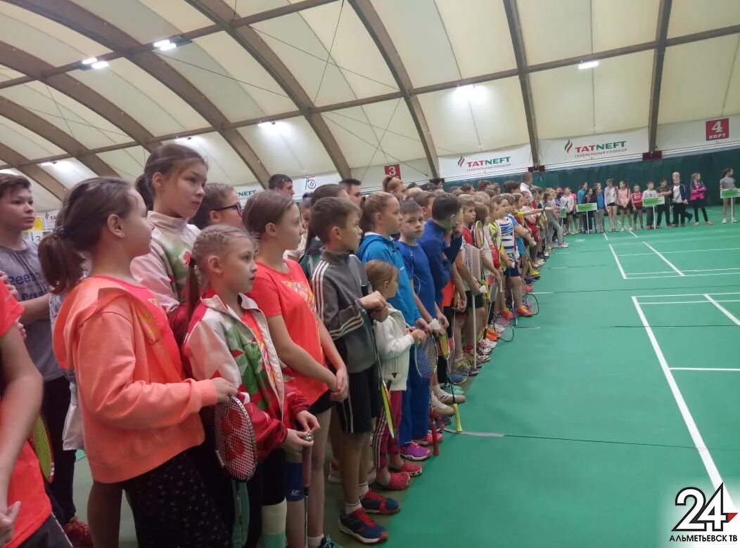 Tennis city. Tennis city. Теннис сити альметьевск официальный сайт. Теннис сити альметьевск директор. Tennis city.