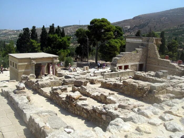 Город минотавра крит. Катакомбы минотавра. Лабиринт минотавра крит. Пещера минотавра. Лабиринт минотавра крит.