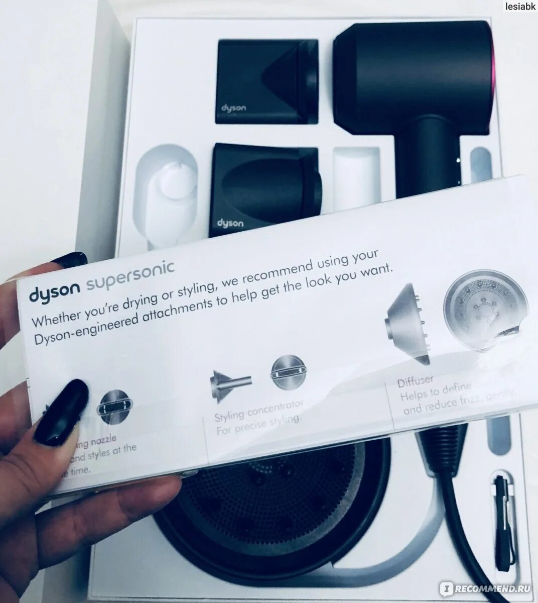 Фен дайсон реклама 2021. Фен dyson 2023. Дайсон стайлер 2022. Dyson airwrap 2022. Фен дайсон суперсоник hd07.