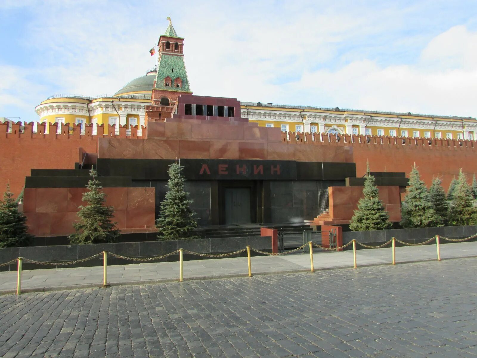 Автор мавзолея ленина. Мавзолей Ленина в Москве. Мавзолей в.и Ленина на красной площади в Москве. Мавзолей Ленина мавзолеи.