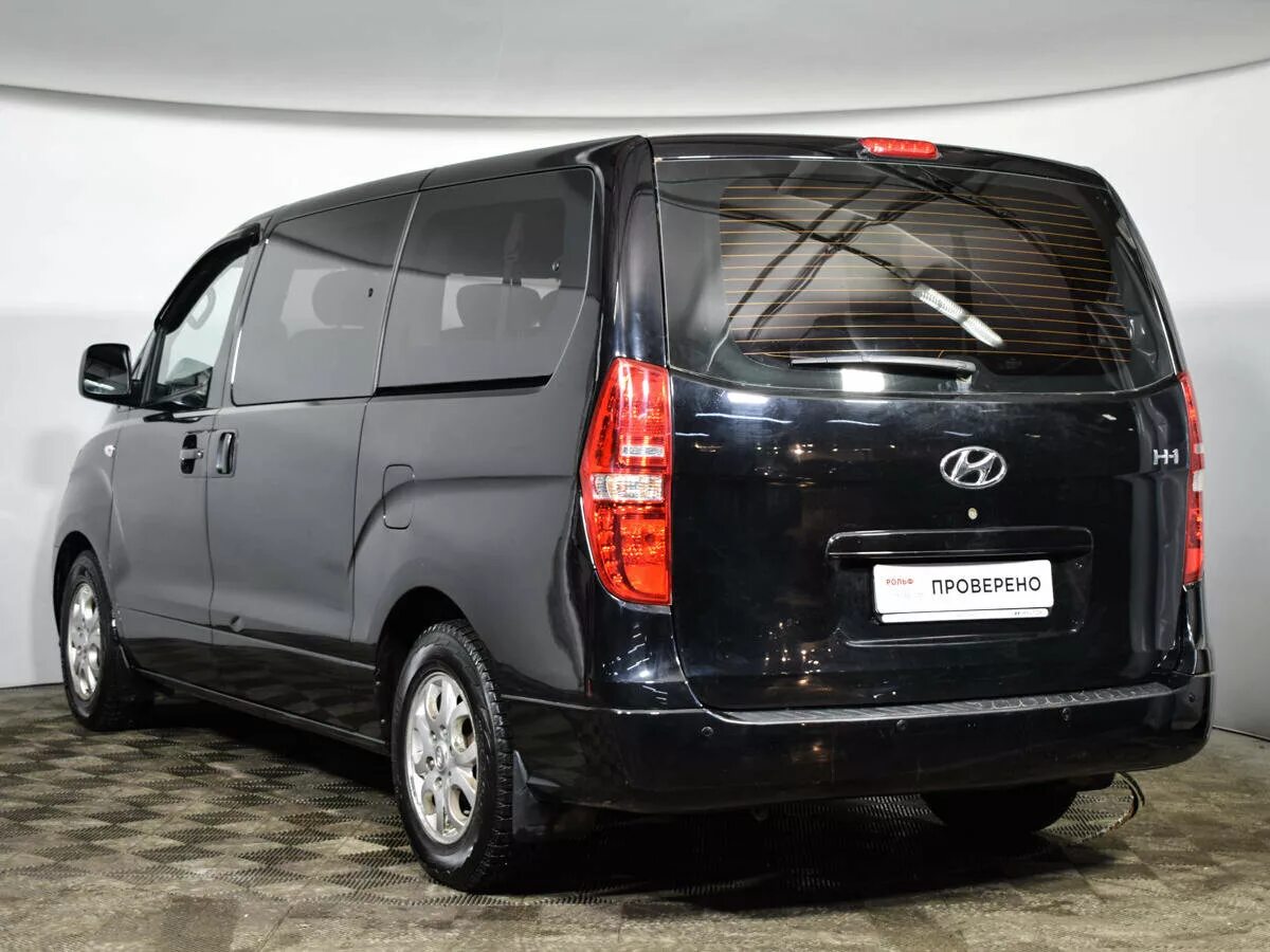 Hyundai h-1. Hyundai h1 черный. Hyundai h1 2011. Хендай аш 1 черный.