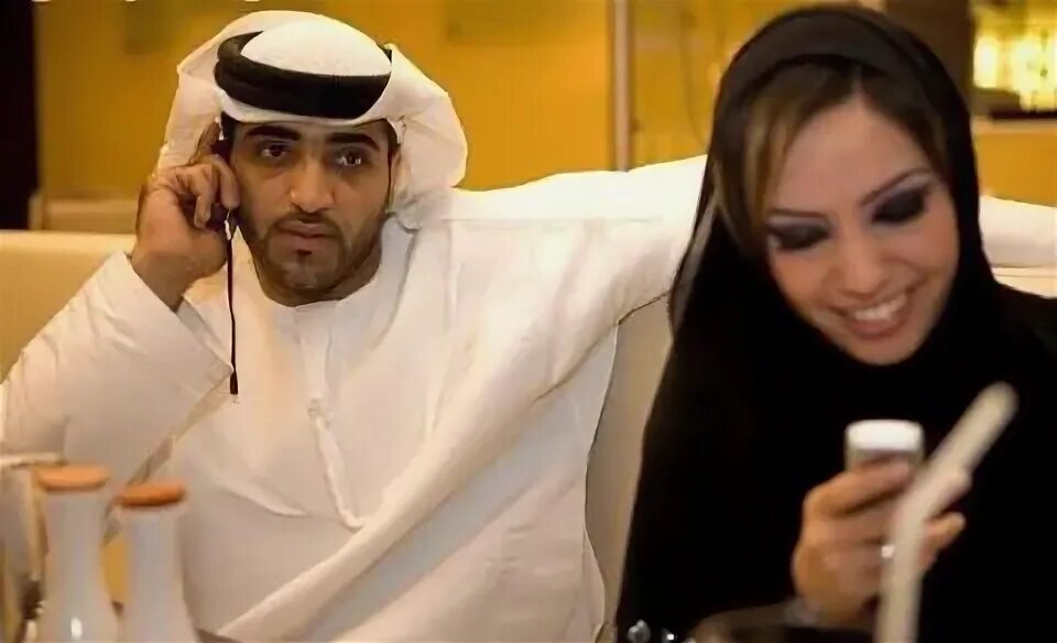 Тахар рахим фильм чёрное золото. Похищенная шейхом. Хамдан аль мактум с братьями 2022. Фильм про шейха. Джеймс кэвизел забивание камнями.