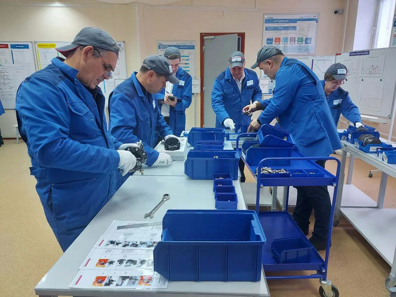 Ао кэмз калуга. Кэмз калуга. Ао "калужский электромеханический завод". Калужский электромеханический завод калуга. Салтыкова щедрина 141 калуга.