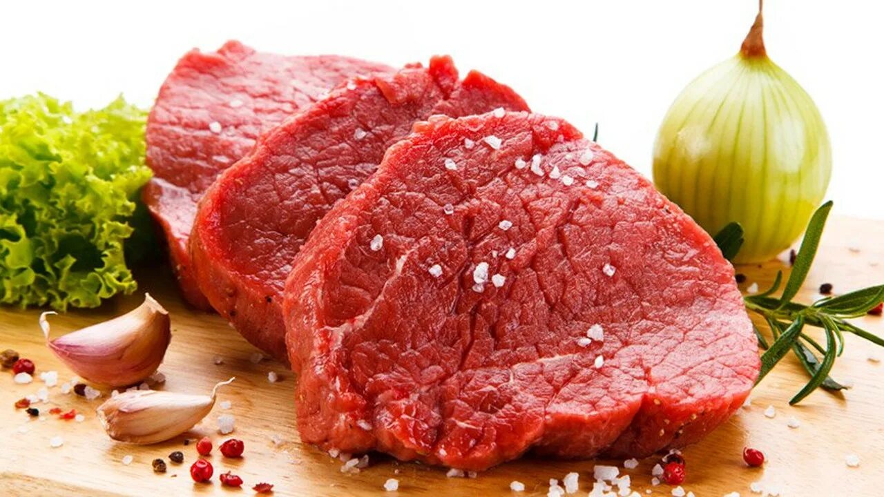 Мясо. Сырое мясо. Свежее мясо. Мясо говядина.