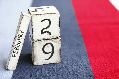 Почему 29 февраля раз в 4 года