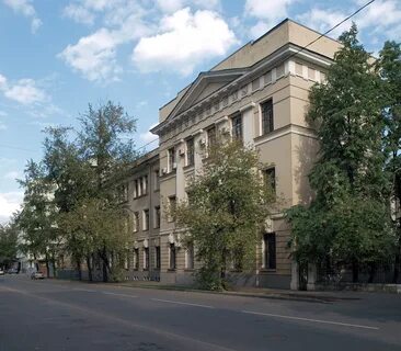 Улица большая пироговская метро