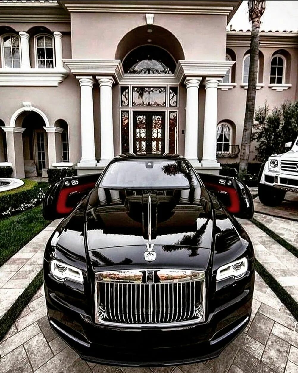 Казино монте карло франция. Особняк алишера усманова на рублевке. Дворец алишера усманова. Роскошь м. Роскошь м.