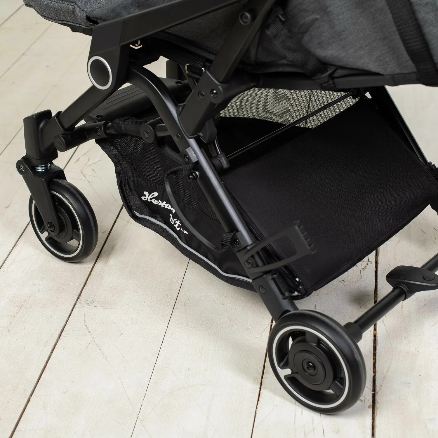Детская прогулочная коляска hartan bit 161 anthrazit. Hartan bit черный. Hartan bit инструкция коляска. Hartan bit. Hartan bit коляска.