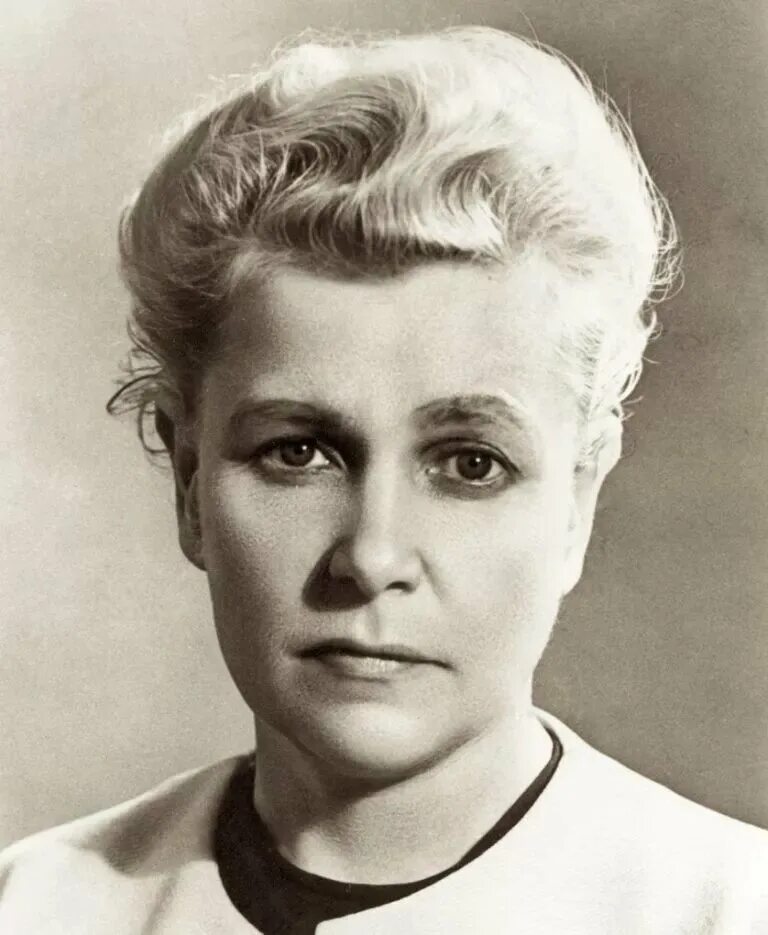 Екатерина фурцева в молодости. Фурцева екатерина алексеевна родилась. Фурцева министр культуры ссср. Министр фурцева. Фурцева екатерина алексеевна.