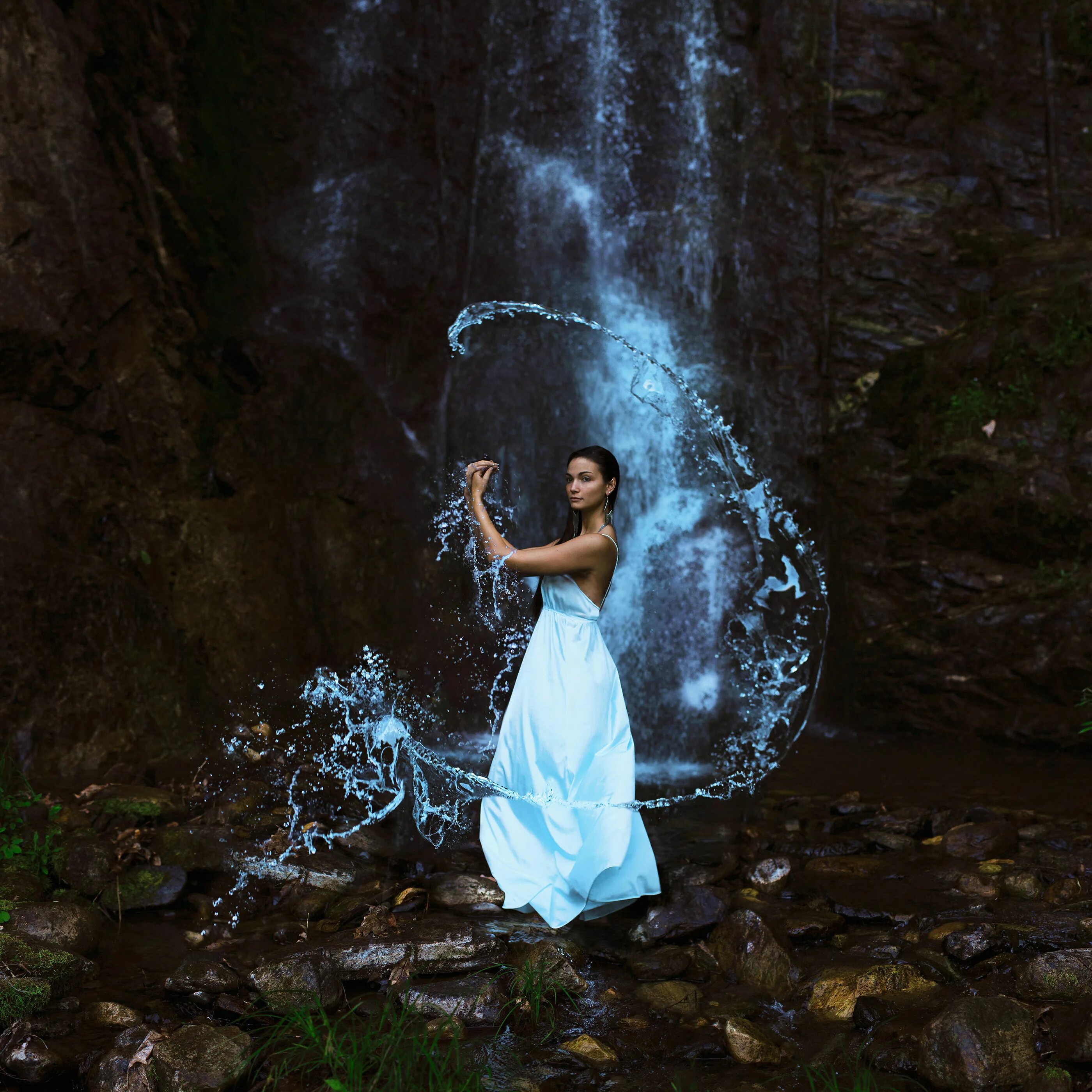 Силы связанные с природой. Sarah Ann Loreth фотограф. Магия воды. Магическая фотосессия. Девушка магия.