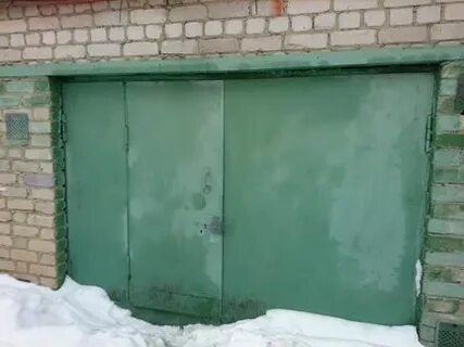 Левый гараж