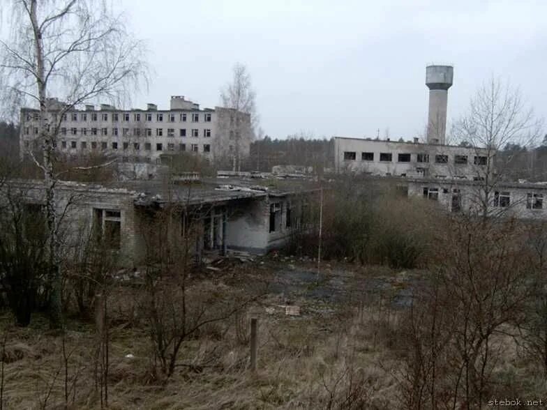 Акармара город-призрак в абхазии. Заброшенный город кадыкчан. Где находится заброшенный город. Поселок кадыкчан, магаданская область. Акрамара город призрак.