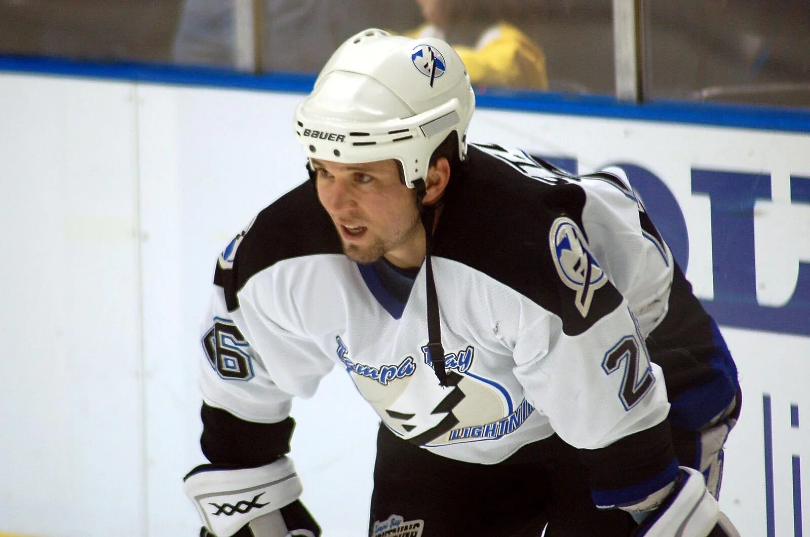 Martin St-Louis хоккеист. Мартен сен Луи хоккеист. Martin St Louis 2004.