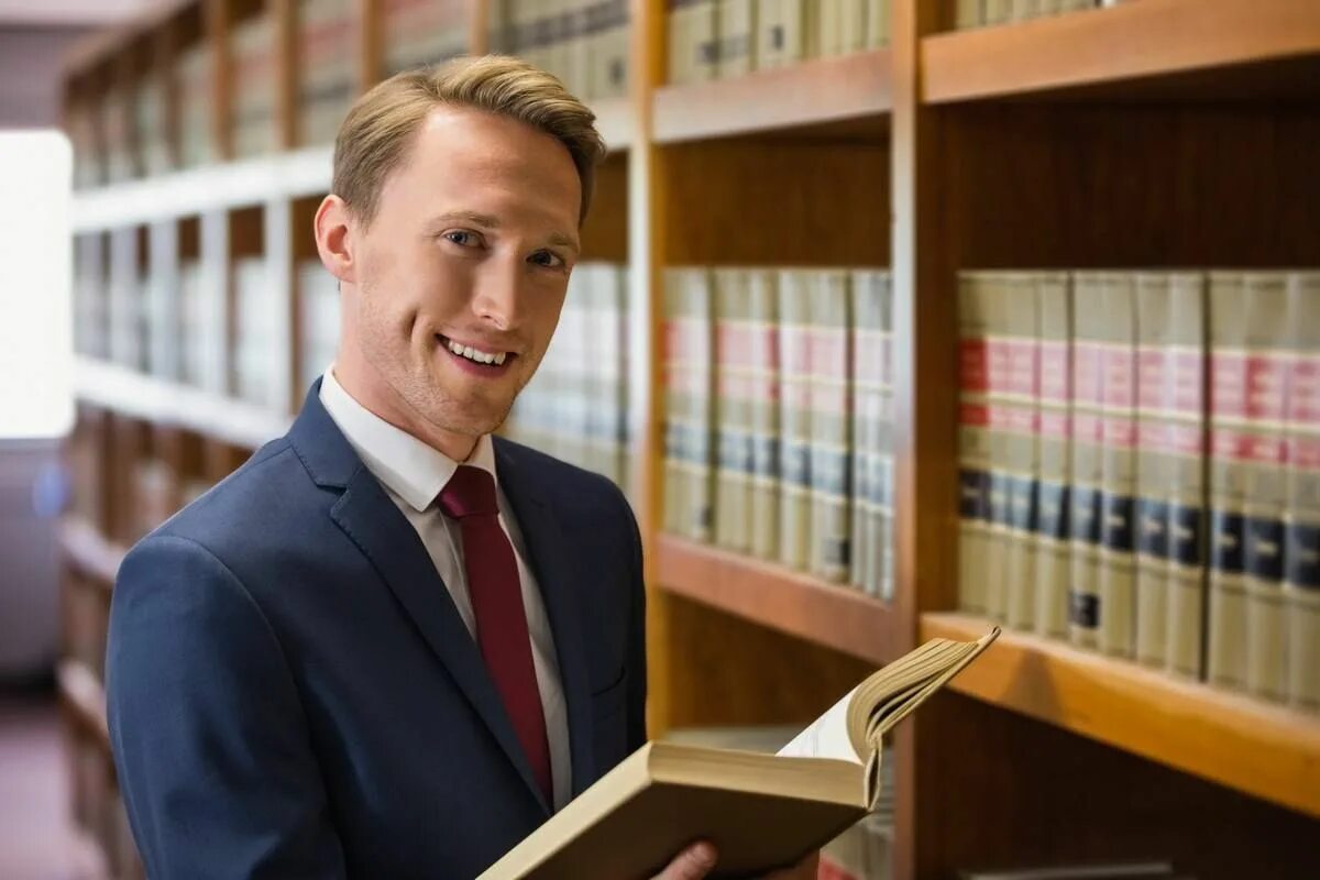 Судья. Lawyer. A lawyer is a person. Injury lawyer. Барристер великобритания.