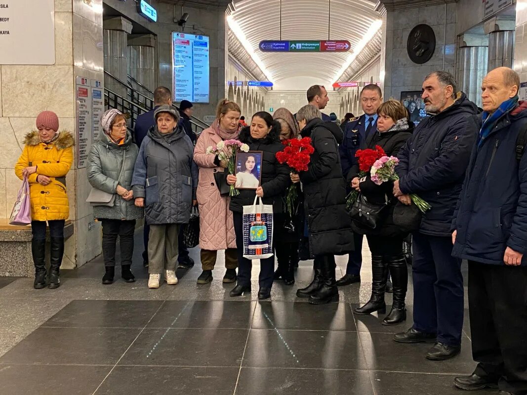 Питер 2017 год метро. 3 Апреля 2017 Санкт-Петербург. Петербургский метрополитен. Теракт метро 2017 Технологический институт. Метро Питер 2023.