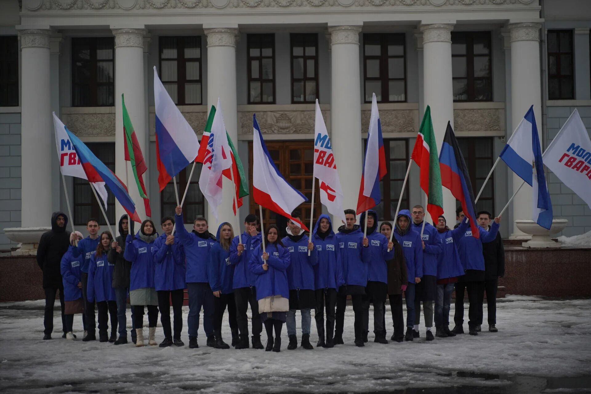 К 10 летию воссоединения крыма с россией. Флешмобы ко Дню воссоединения Крыма с Россией. День воссоединения Крыма с Россией.