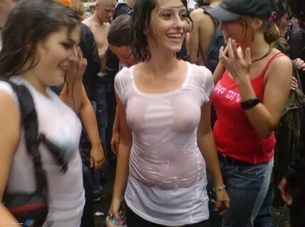 Public wet tshirt