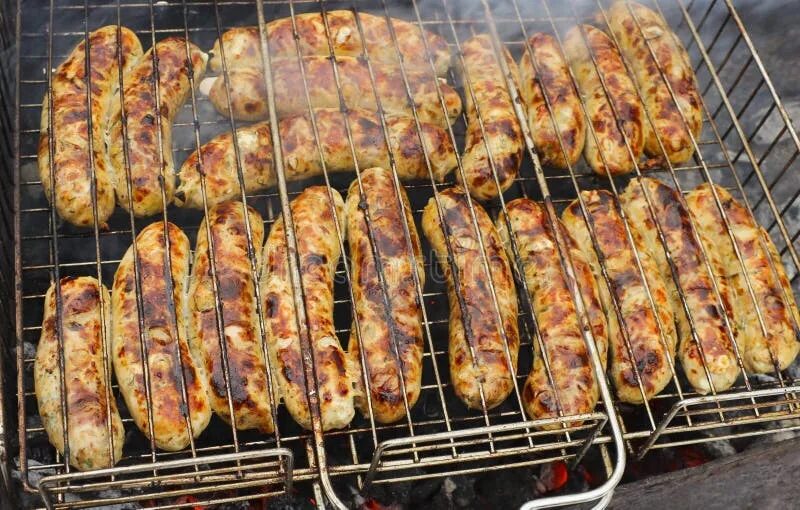 Пожарить купаты на решетке