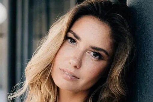 Агата Муцениеце рассказала об издевательствах в школе - лайфстайл - 16 декабря 2