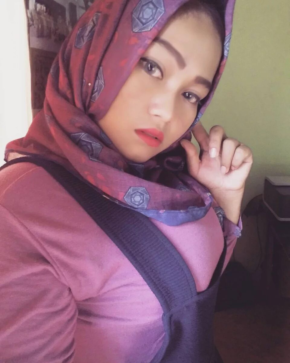 Bokep indo janda. Jilboobs 2020. Indo jilbond. Jilboobs Bugil. Jilbab Bugil.