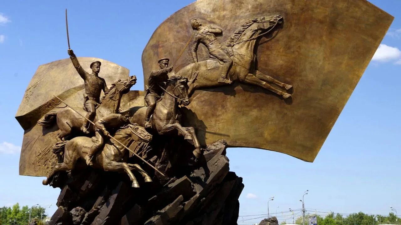 Какой памятник посвящен событиям 1941. Памятник героям первой мировой войны Москва Поклонная гора. Героям первой мировой войны на Поклонной горе. Памятник на Поклонной горе в Москве первой мировой. Памятник героям первой мировой войны на Поклонной горе.