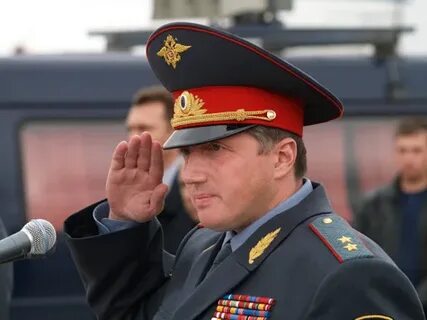 Самого молодого генерала