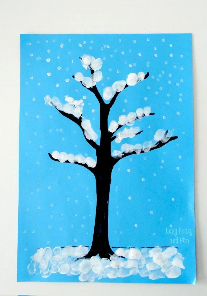 Деревья в снегу вторая младшая. Зимняя аппликация. Зимняя аппликация в садик. Аппликация деревья в снегу. Зимние поделки для детей.