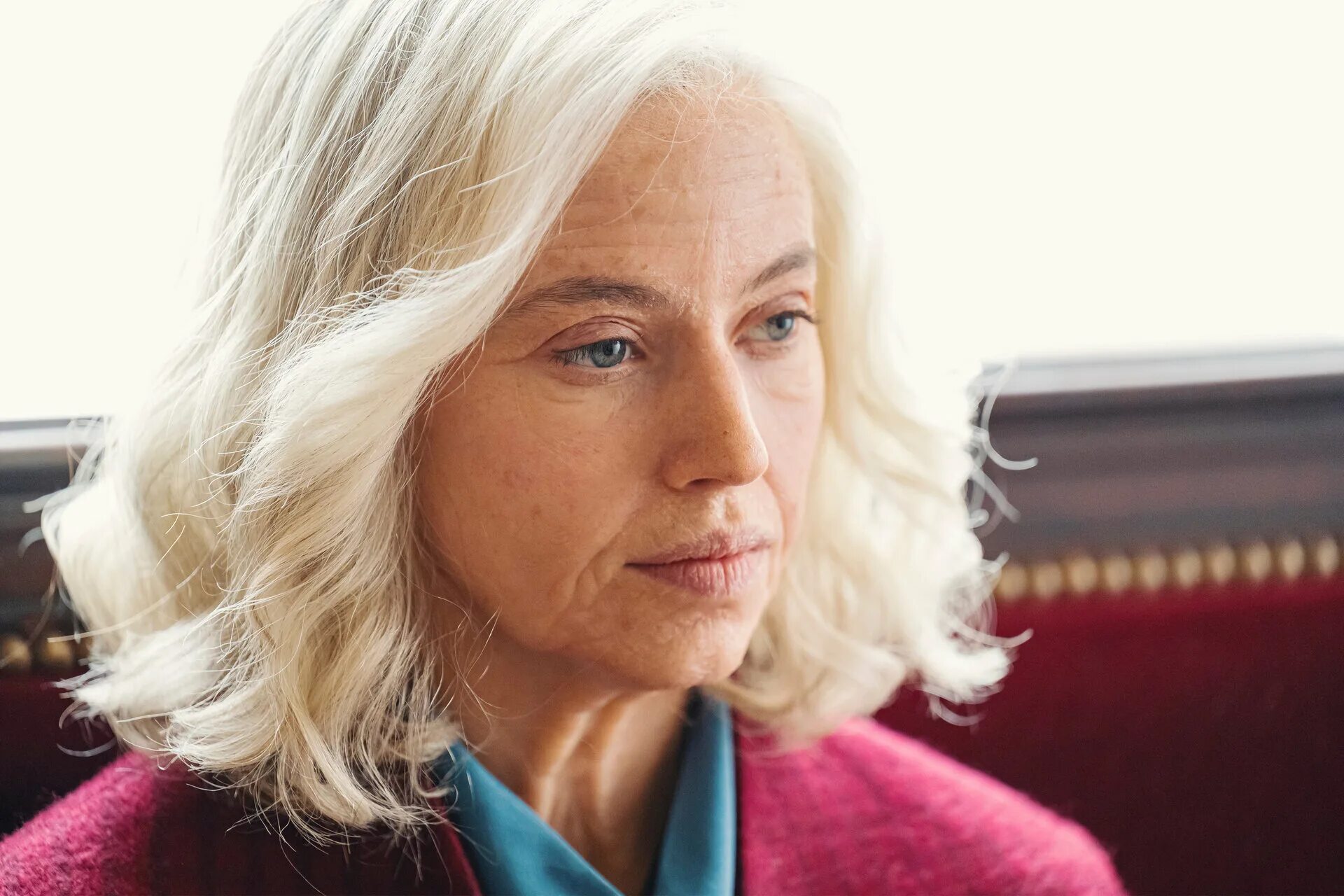 путешественница во времени фильм 2023. путешественница во времени фильм. путешественница во времени фильм 2022. французская мелодрама 2022. невеста с того света обложка.