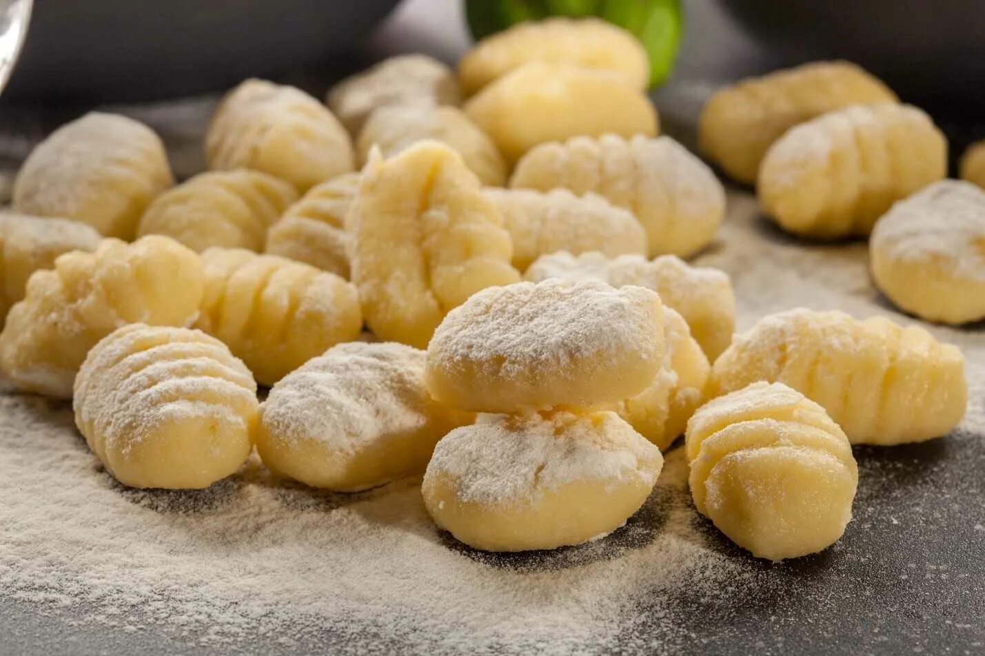 Ньокки из картофеля рецепт. Ньокки  gnocchi. картофельные клецки ньокки. итальянские клецки ньокки. итальянские клёцки ньокки.