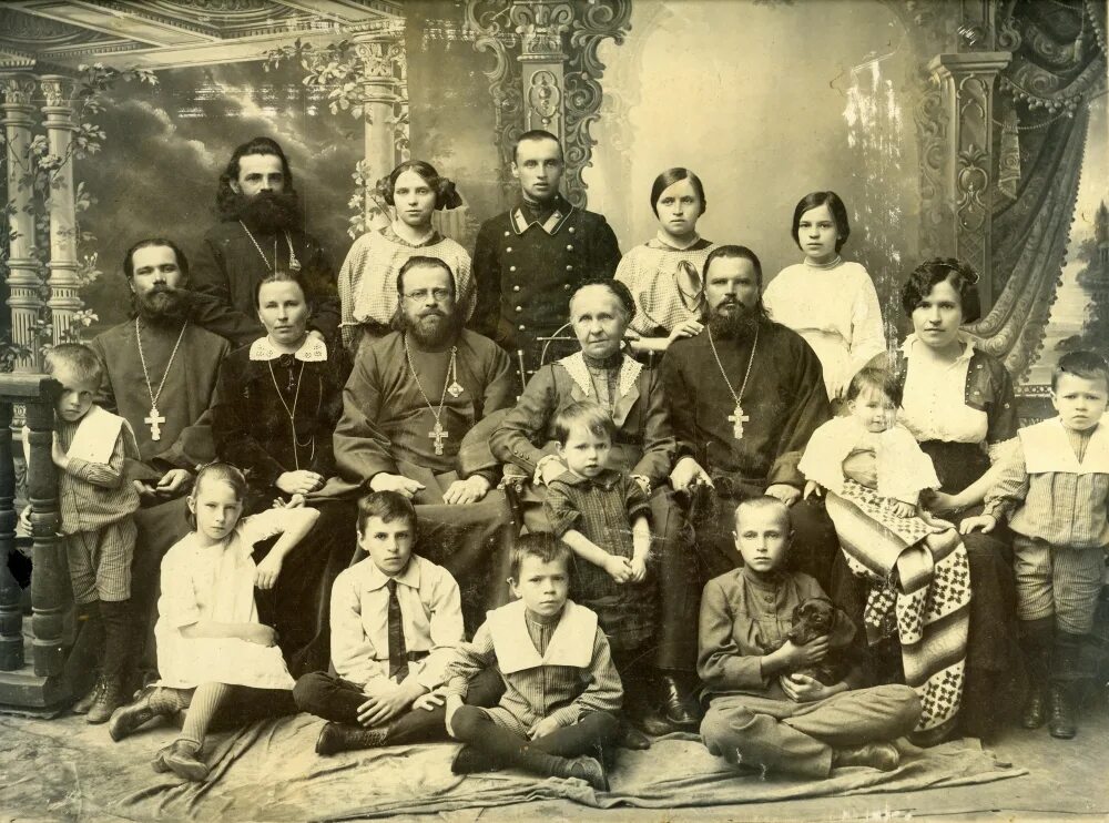 Семья священника 19 века в россии. Священник дернов андрей павлович до 1917. Воронцов владимир иванович священник. Первушин иван михеевич. Русская интеллигенция 19 века.
