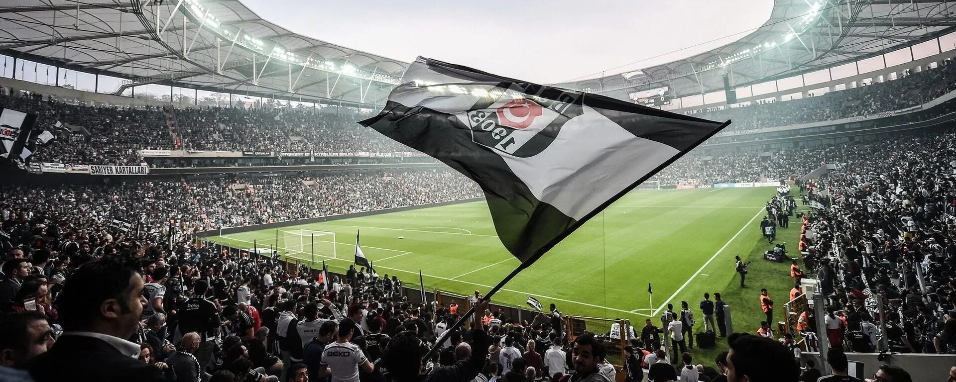 Стадион бешикташ. Стадион Бешикташа в Стамбуле. BJK Stadium. Стадион Бешикташ схема.