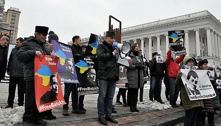 Ютуб украина новости сегодня на русском языке. Ютуб Украина. Собираю Украину.