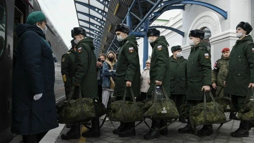 Всеобщая мобилизация 2025. Осенний призыв. шойгу и призывники. мобилизация 2025. призывники на вокзале.