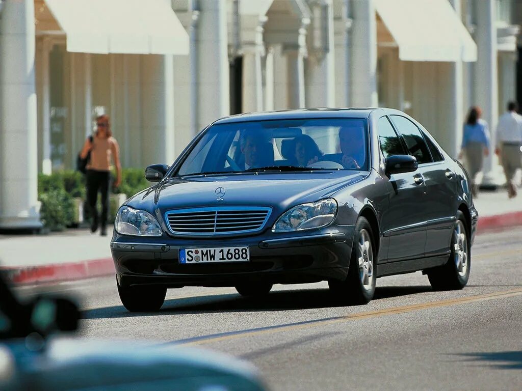 1998 — Mercedes-Benz s-class (w220). Mercedes Benz w220 1998. Mercedes Benz s class w220. Mercedes Benz s320 w220.