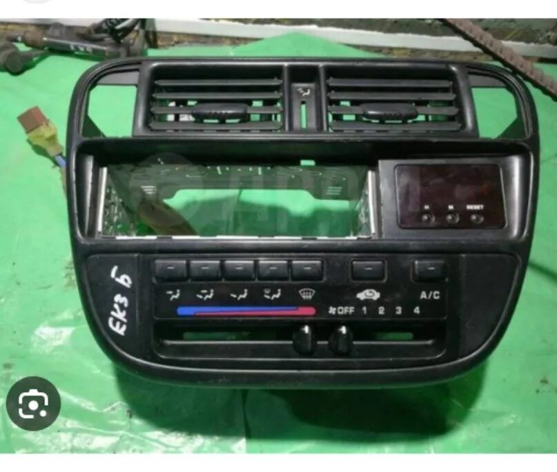 Центральная консоль хонда домани 2000 год. Honda civic shuttle замок багажника. Подлокотник хонда цивик ферио es1. Консоль хонда цивик. Центральная консоль прелюд 4.