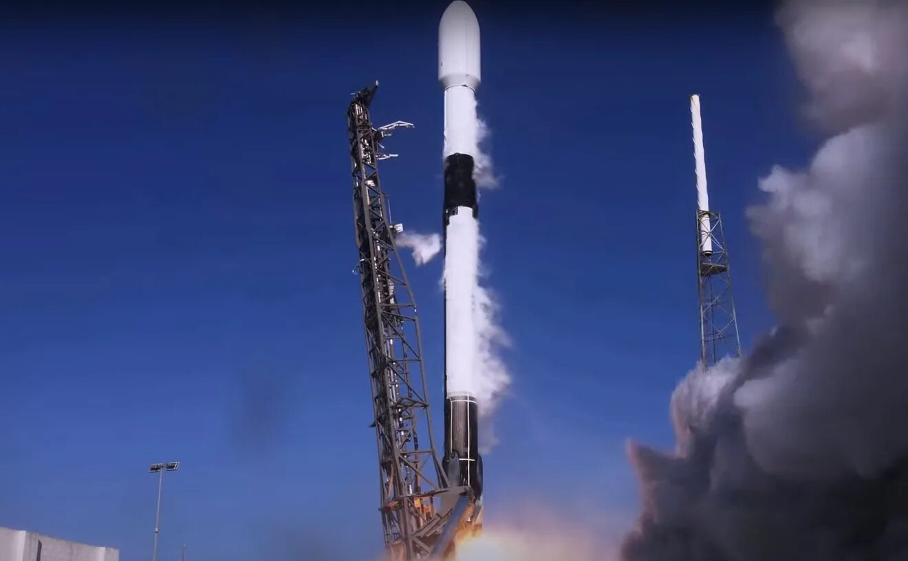 Ракета Falcon 9. Старлинк ракета Falcon 9. Falcon 9 Vandenberg. Ракета SPACEX.