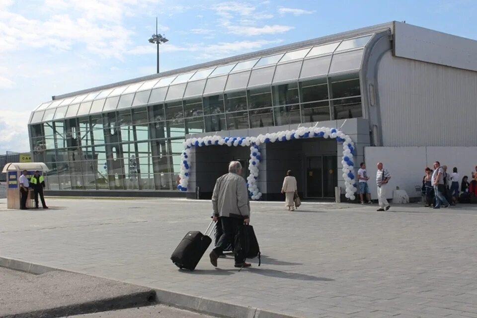 Москва калининград какой аэропорт в москве. Аэропорт Храброво Калининград. Аэропорт Храброво терминалы. Авиабаза;Храброво Калининград.