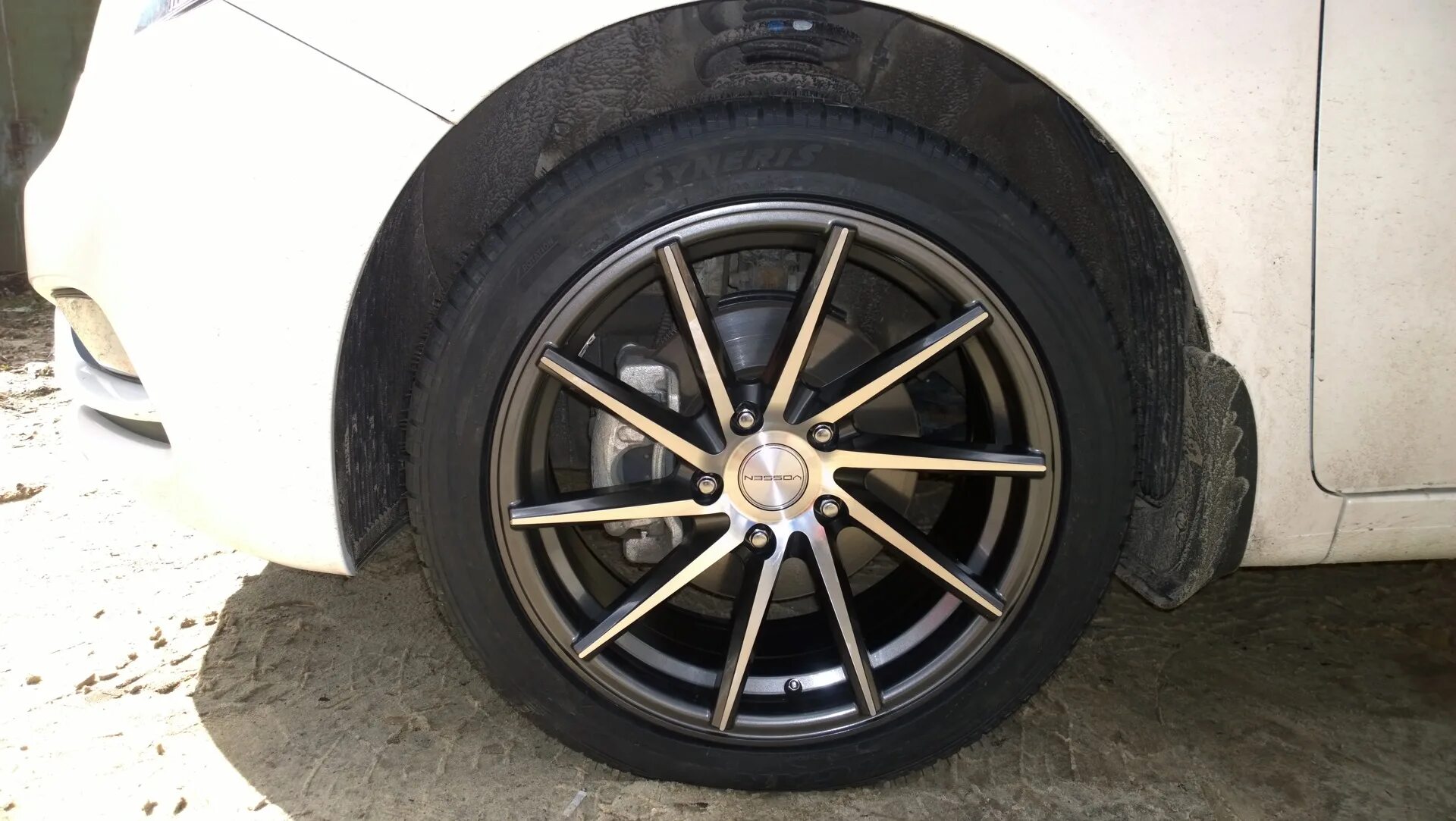 Диски rial r17. Вертолет рубикон р44. Литье ворки 17. 17 р 44. Вертолет robinson r44 пассажирский.