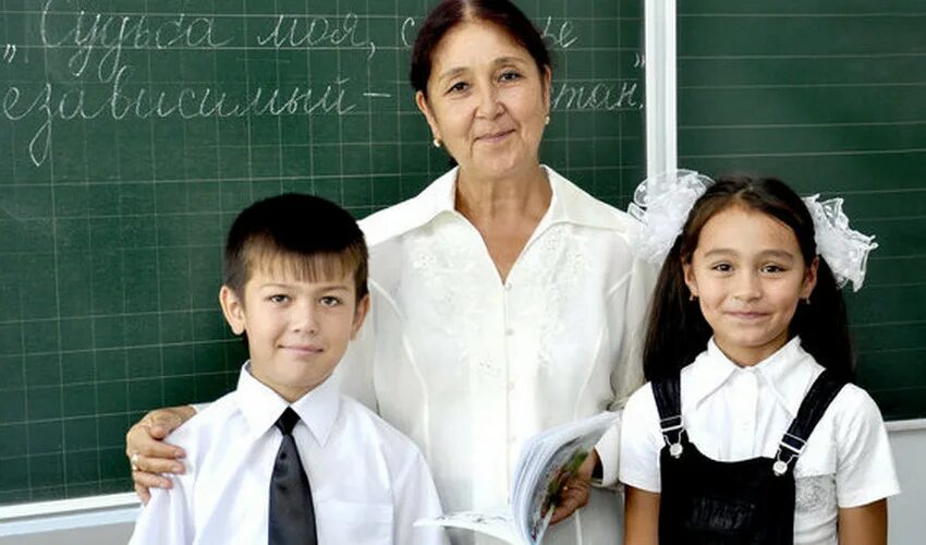 Учителя Узбекистана. Школьники Узбекистана. Узбекские дети в школе. Образование в Узбекистане.