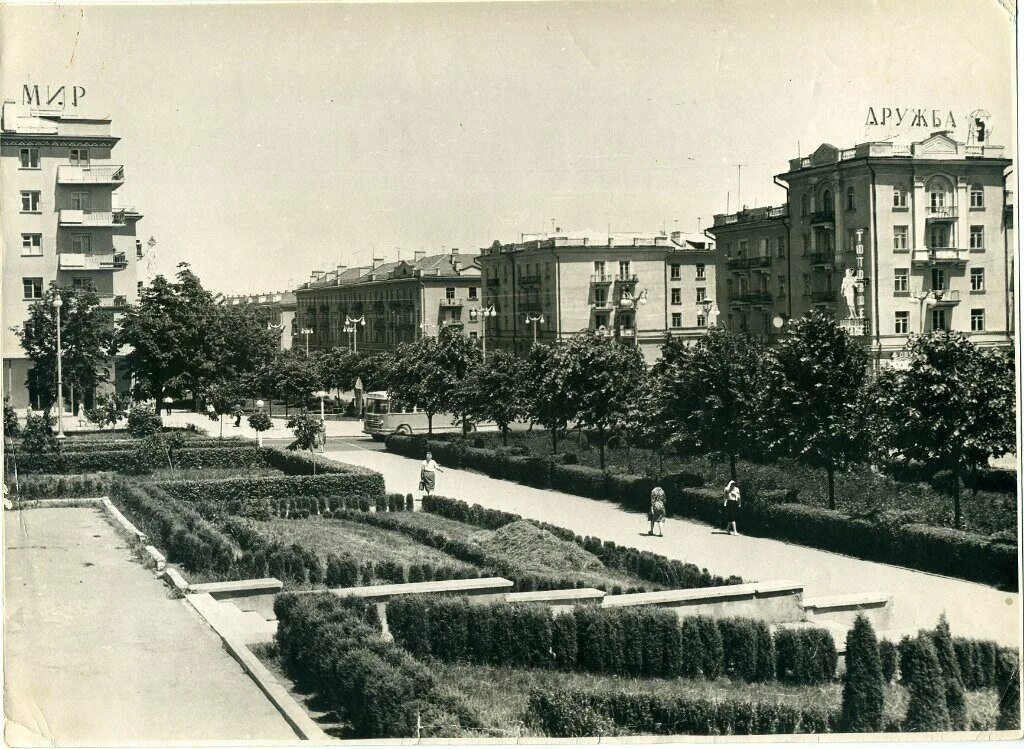 Нальчик в 1960. Нальчик проспект ленина горы. Нальчик проспект ленина. Нальчик старый город. Ленина 47 нальчик на карте.
